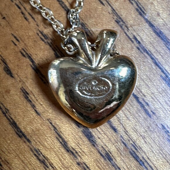 Vintage Givenchy Paris New York Gold-Tone Chain Necklace & Heart Style Pendant - Picture 1 of 5
